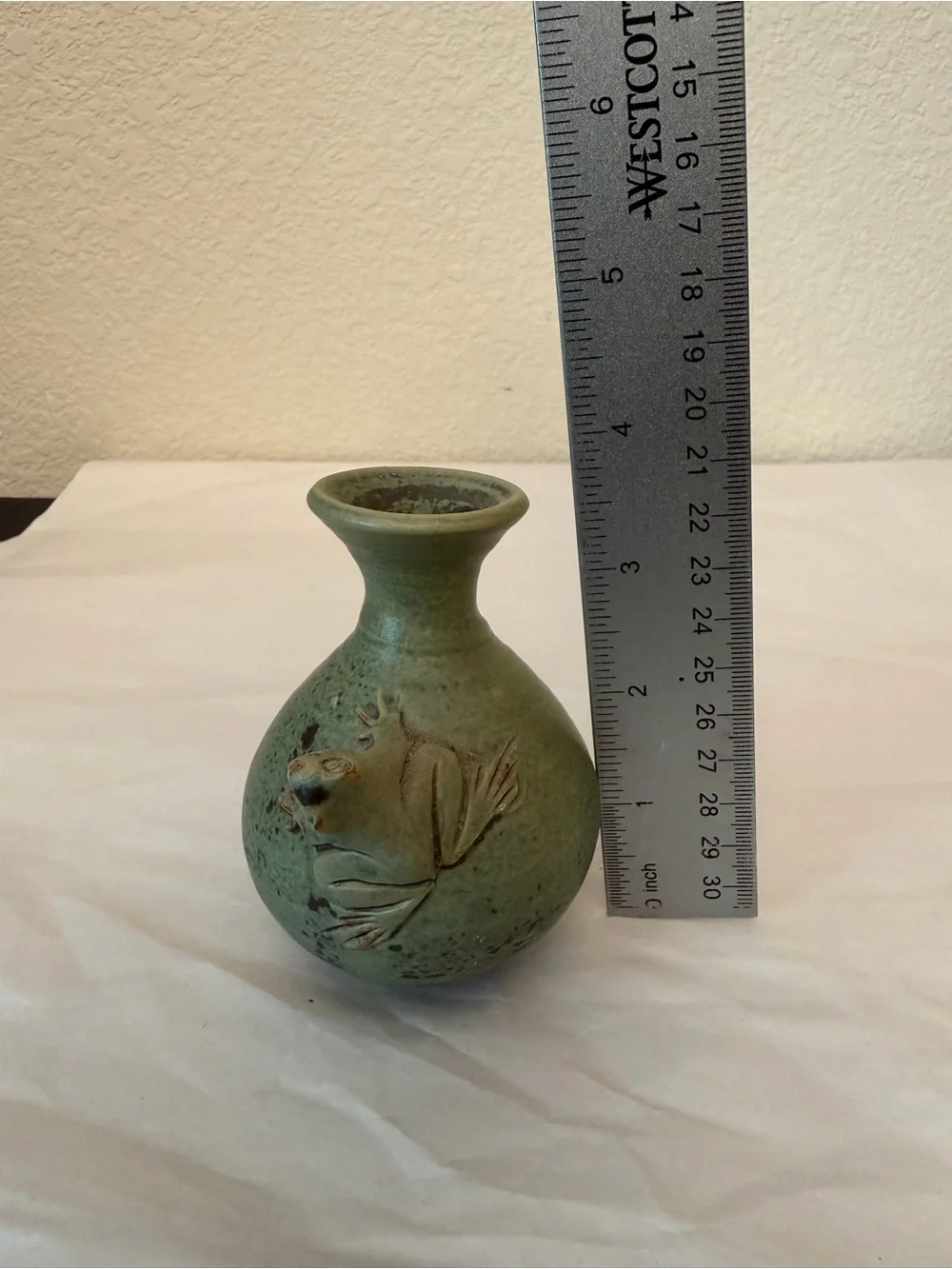 Indonesian handmade small bud vase Green Ceramic 3-D Frog Accent